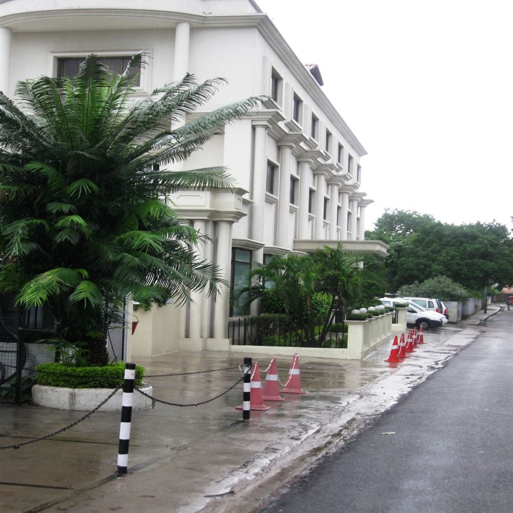 La Place Sarovar Portico Lucknow Exterior foto